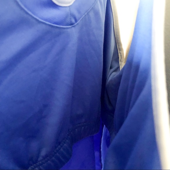 adidas | blue tank top with built-in bra large - Picture 4 of 5